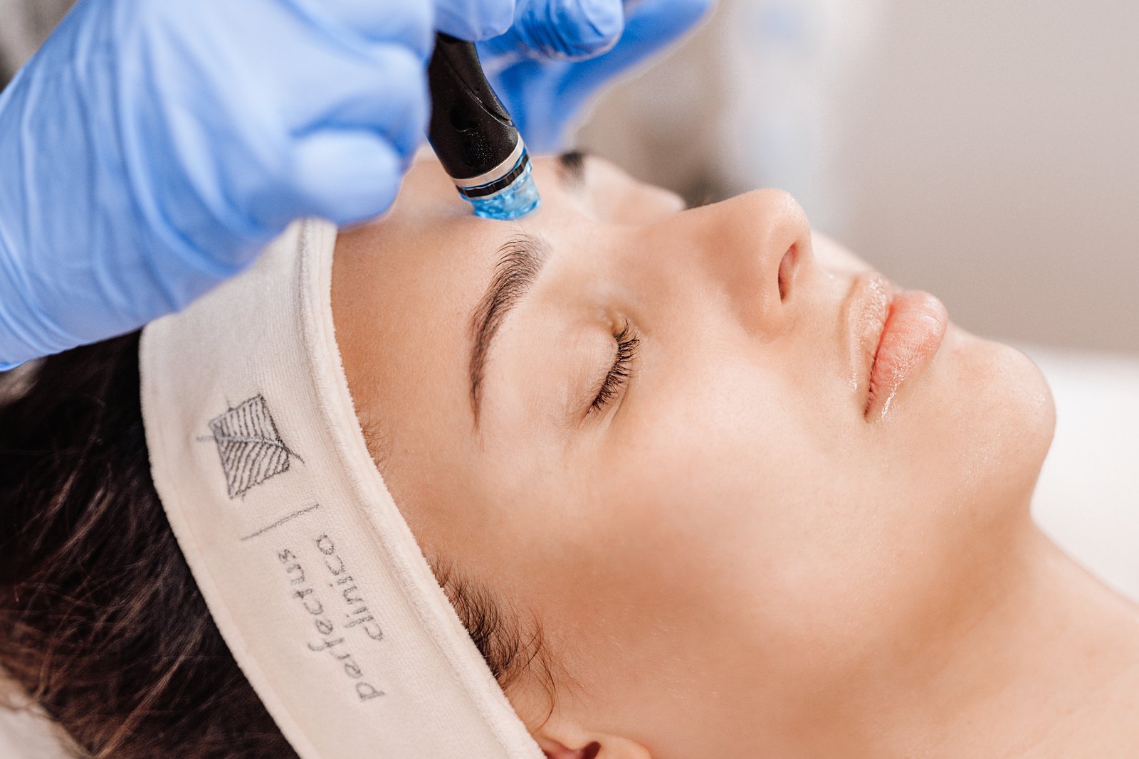 HydraFacial veido odos valymas ir drėkinimas Perfectus Clinica klinikoje
